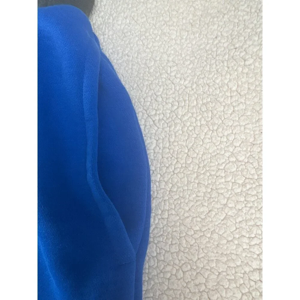 Uninterrupted‎ More Than an Athlete Shorts Mens medium Blue Lebron James